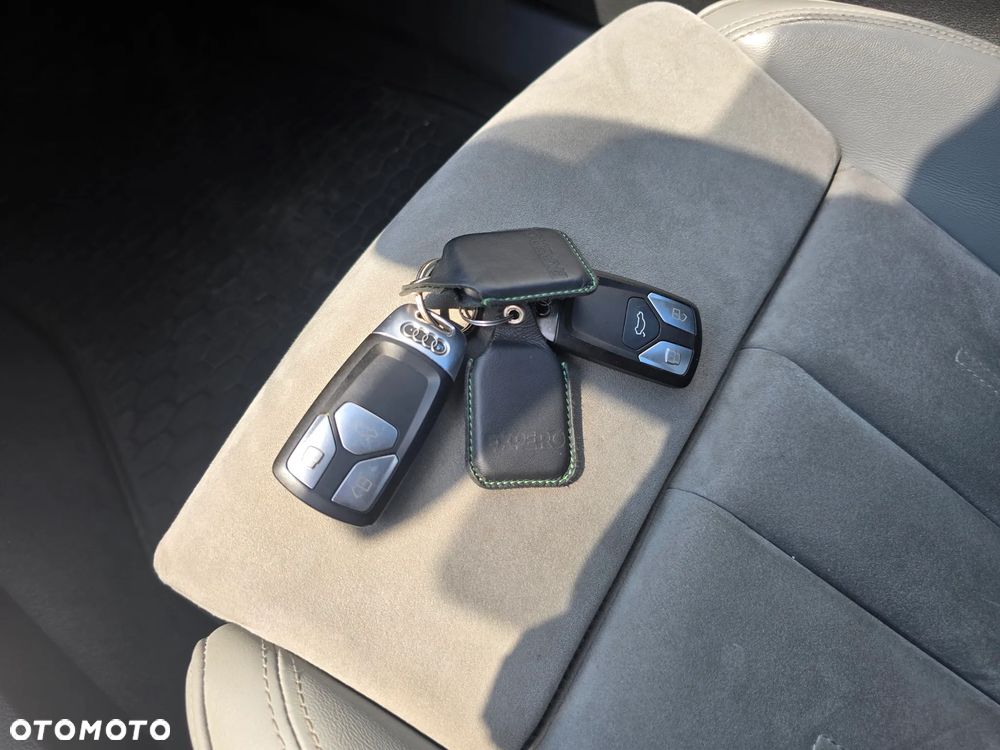 Audi A4 Limousine - 36