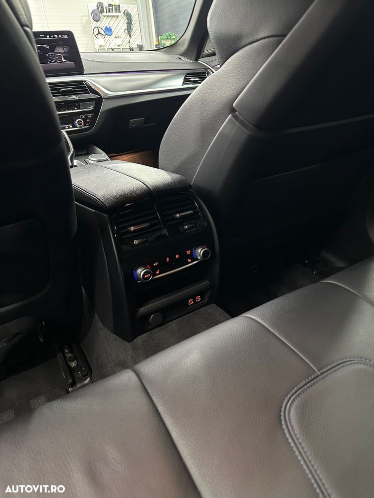 BMW 5 Series 2020 — imagine 7
