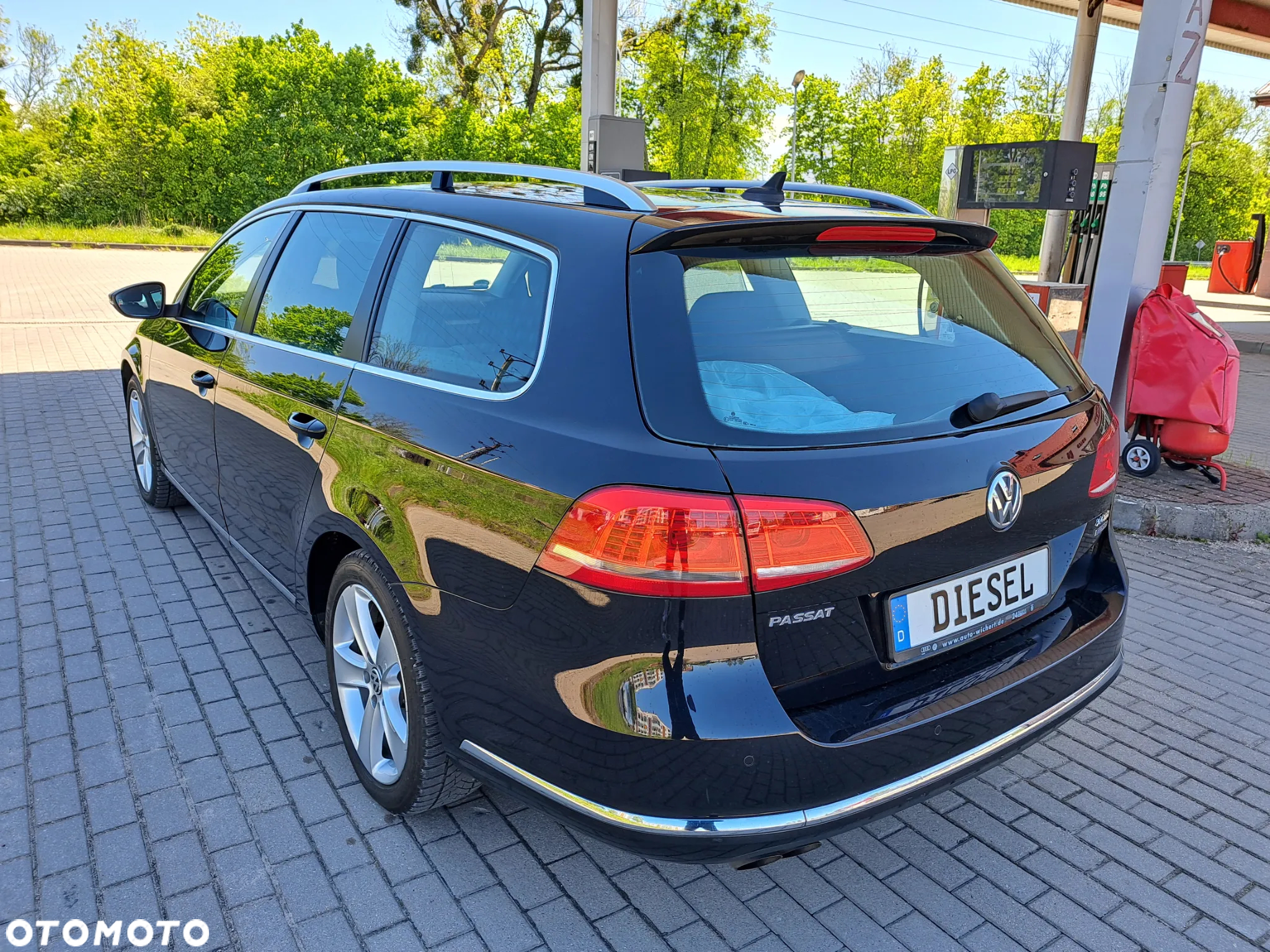Volkswagen Passat - 10
