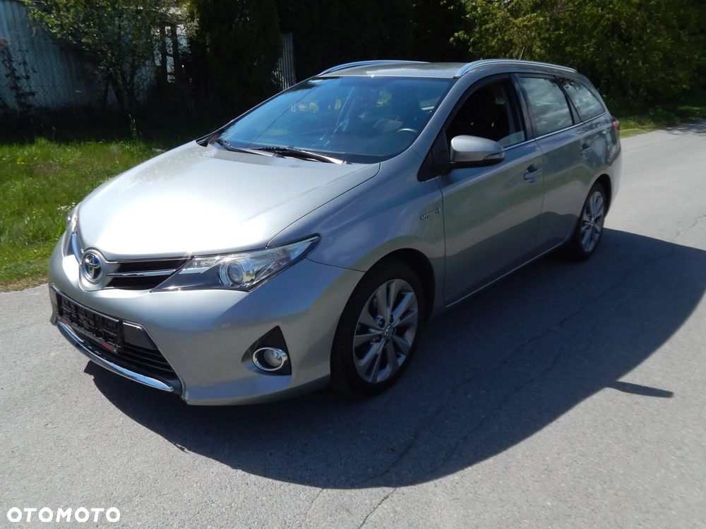 Toyota Auris - 1
