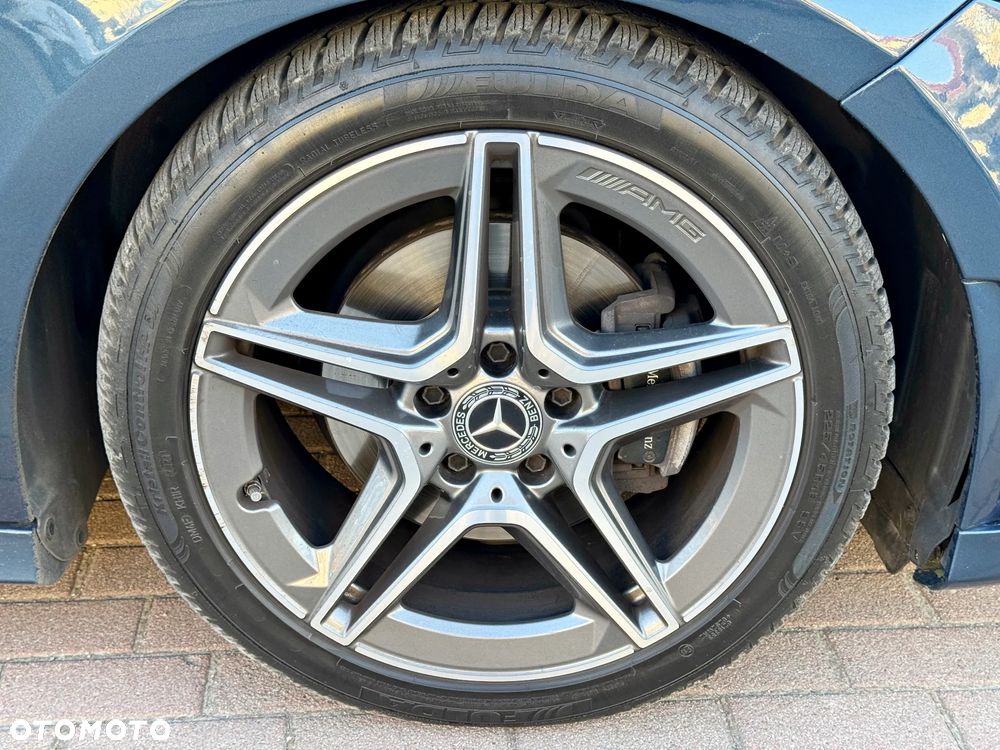 Mercedes-Benz Klasa A 180 7G-DCT AMG Line - 2