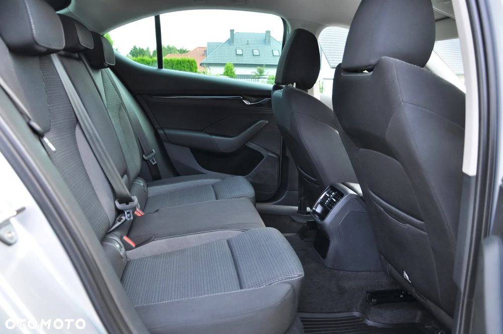 Skoda Octavia 2.0 TDI Ambition DSG - 16