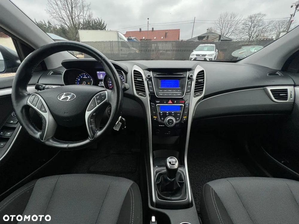 Hyundai i30 blue 1.6 GDI Trend - 26