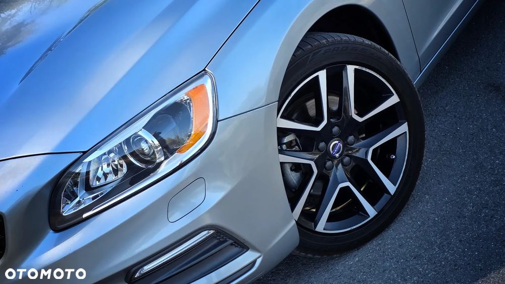 Volvo S60 T5 Drive-E Dynamic Edition (Momentum) - 12