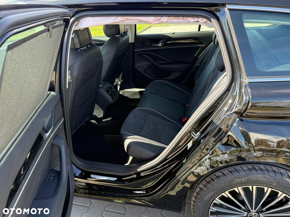 Volkswagen Passat - 18