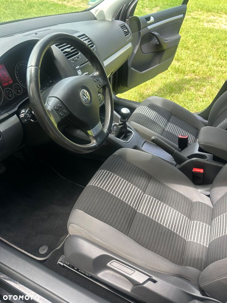 Volkswagen Golf 1.6 United - 25