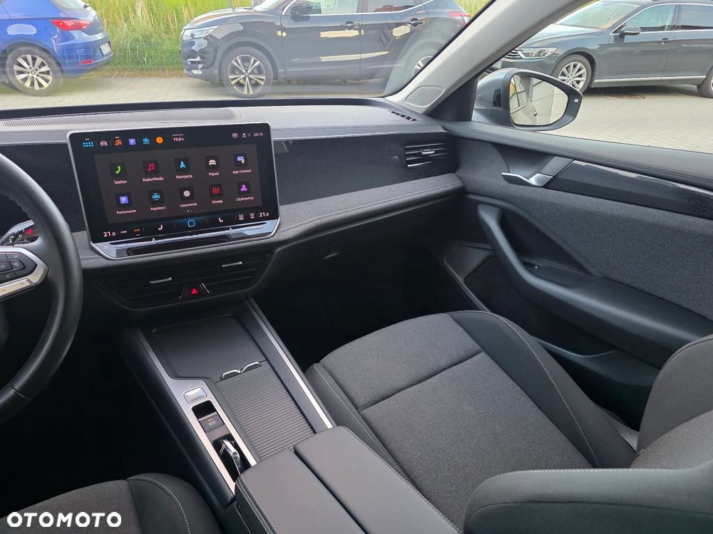 Volkswagen Passat - 19