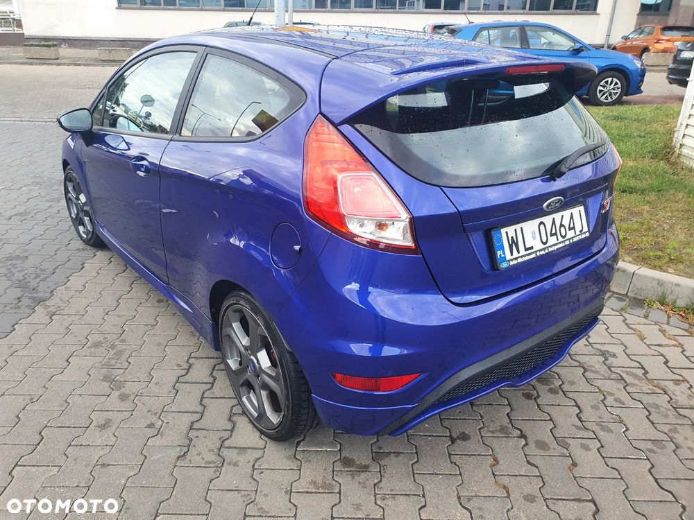 Ford Fiesta ST - 4