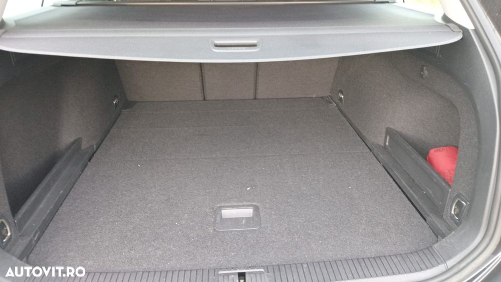 Volkswagen Passat Variant 2.0 TDI SCR DSG Business - 8