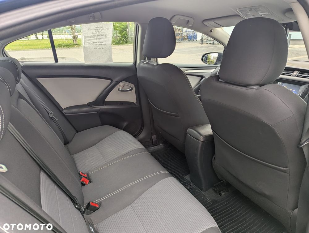 Toyota Avensis 2.0 D-4D Selection - 14