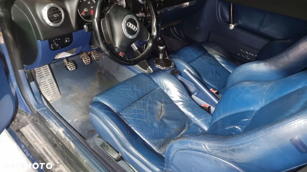 SKÓRA AUDI TT 8N FOTELE BOCZKI KANAPA EU - 1