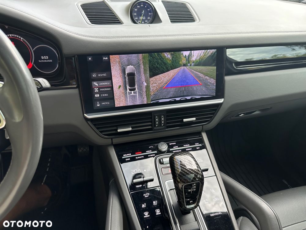 Porsche Cayenne E-Hybrid - 32