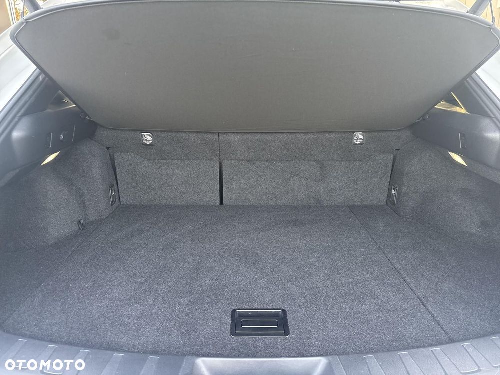 Lexus UX 250h GPF Business 2WD - 22