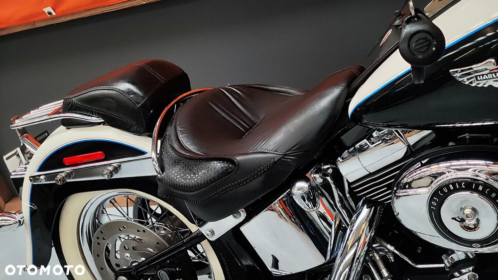 Harley-Davidson Softail Deluxe - 31