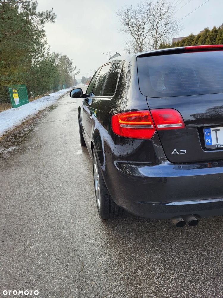 Audi A3 Sportback 1.8 TFSI Ambiente - 8