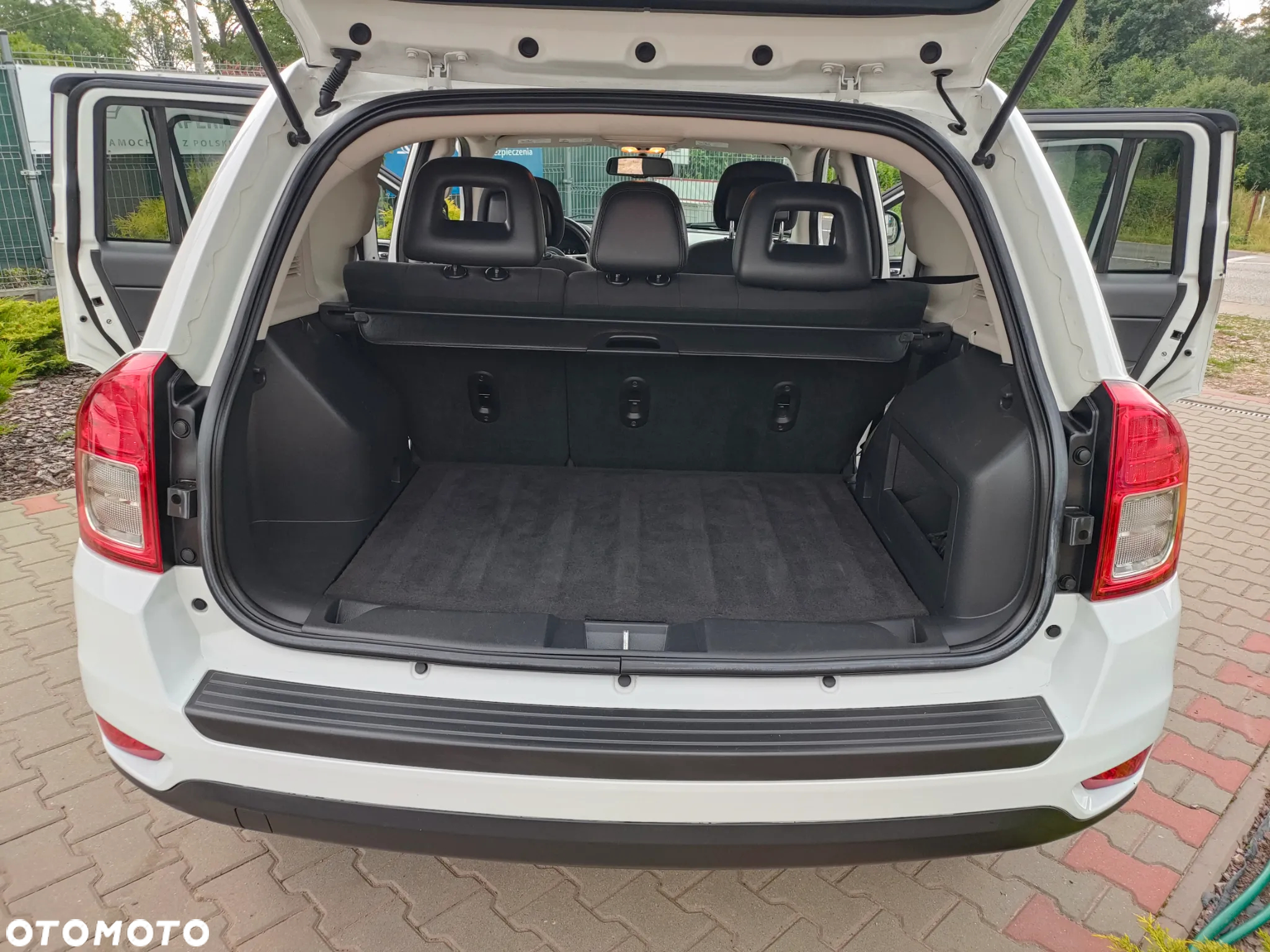 Jeep Compass 2.2 CRD 4x4 Limited - 26