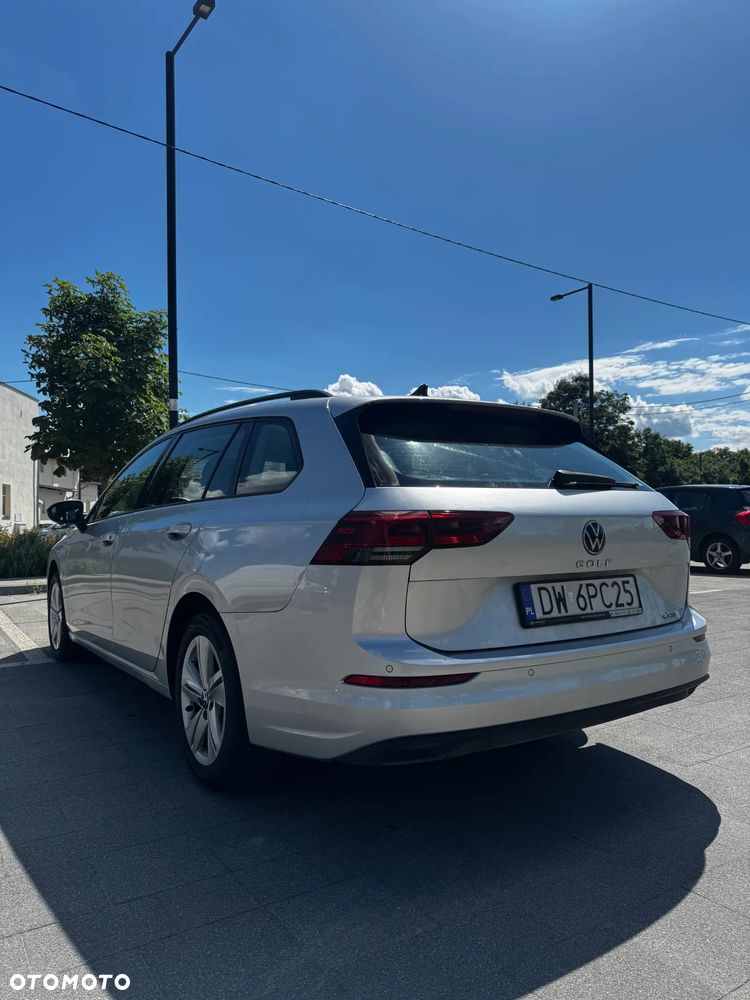 Volkswagen Golf 1.0 eTSI Life DSG - 5
