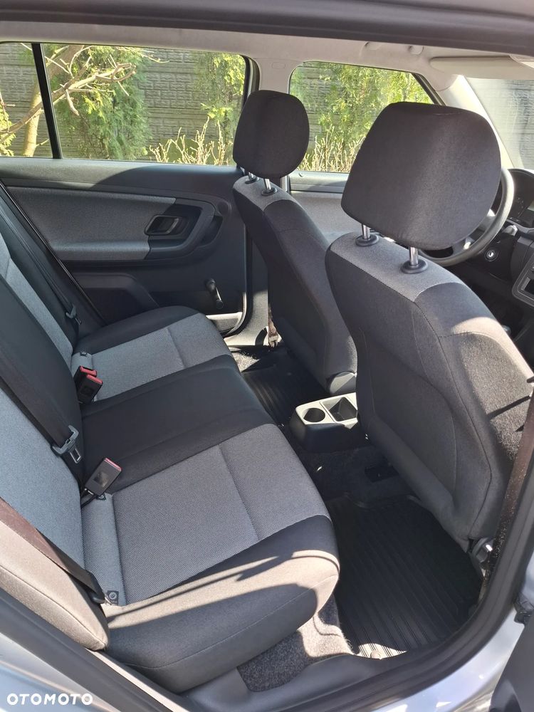 Skoda Fabia 1.2 TSI Active - 10