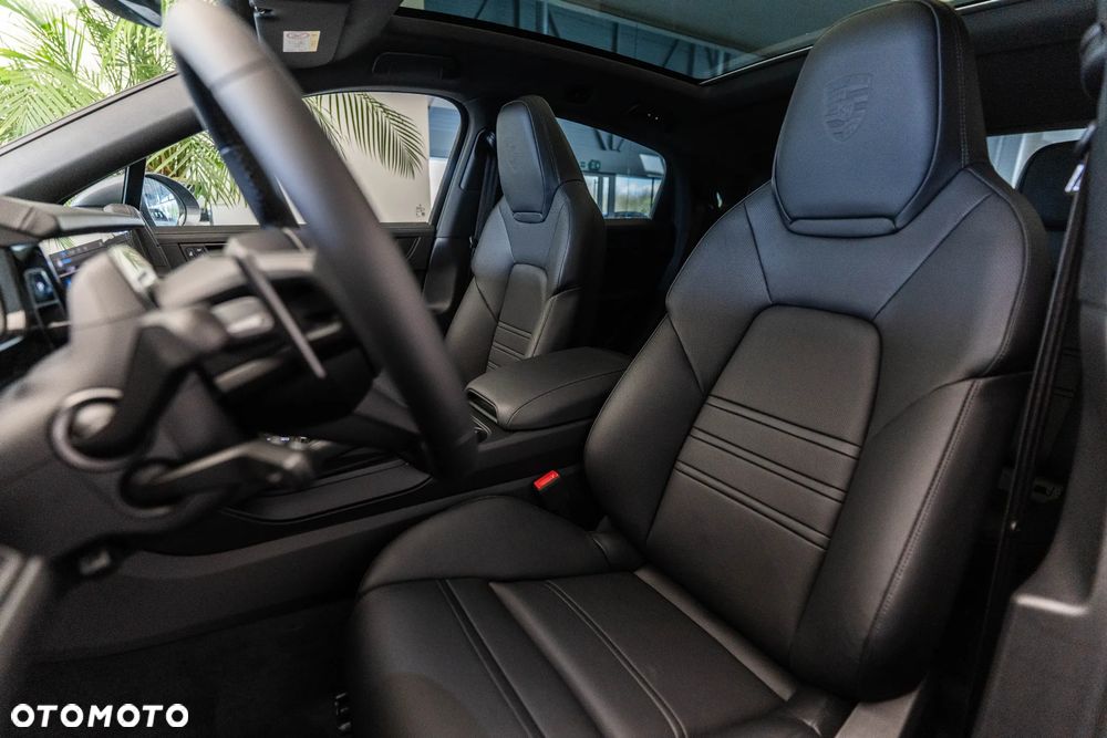Porsche Cayenne Black Edition - 17
