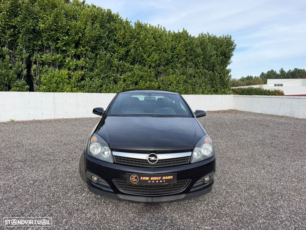 Opel Astra GTC 1.7 CDTi - 10