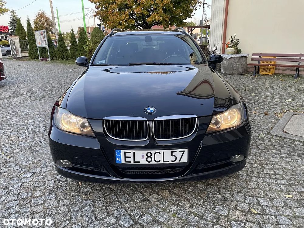 BMW 320I 2006 photo 2
