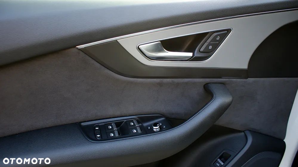 Audi Q7 3.0 TDI ultra Quattro Tiptronic - 33