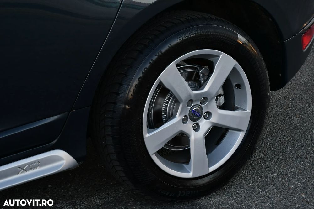 Volvo XC 60 D5 AWD Rdesign - 13