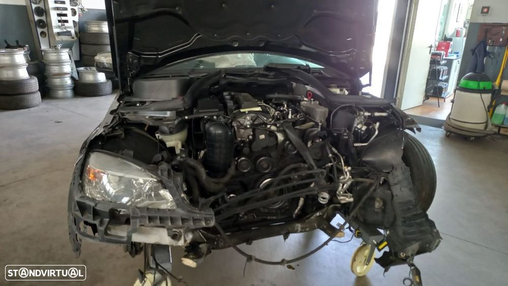 Fechos Mercedes T-model S204 W204 C220 170cv de 2007 - 4