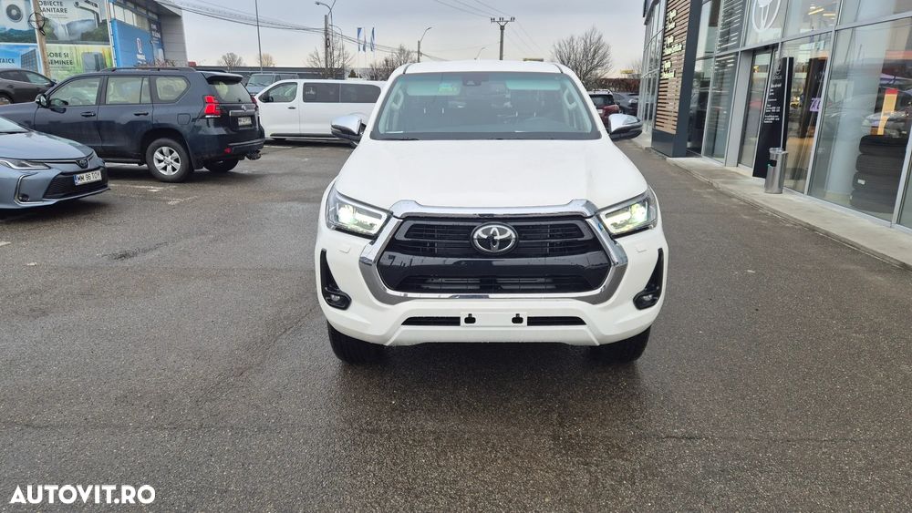 Toyota Hilux 2.8D 204CP 4x4 Double Cab AT Executive - 8