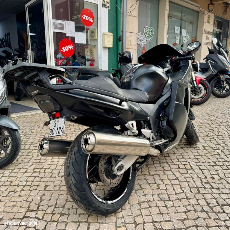 Honda CBR XX - 10