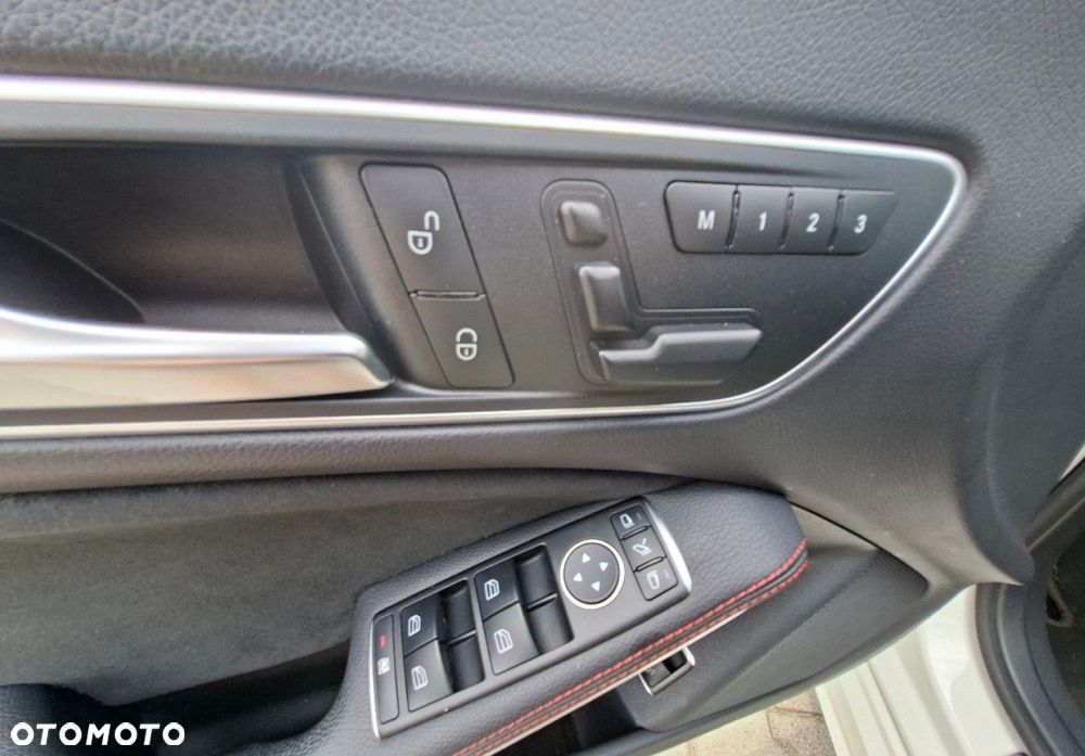 Mercedes-Benz CLA - 28
