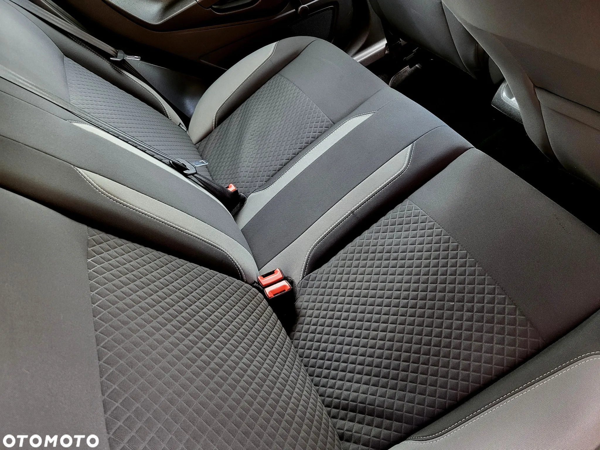 Ford Fiesta - 25