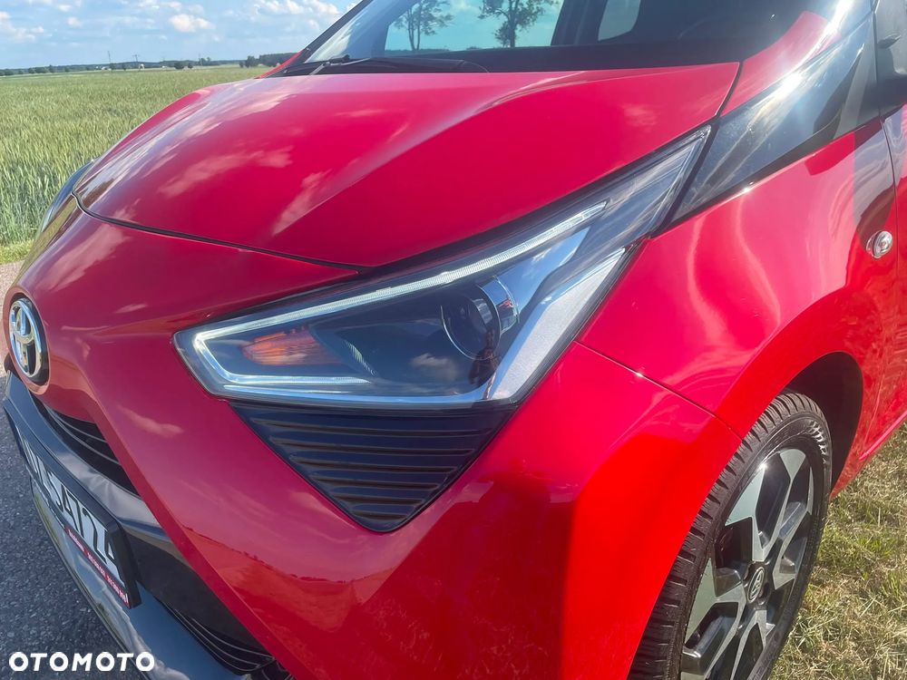 Toyota Aygo x.shift x-play connect - 8