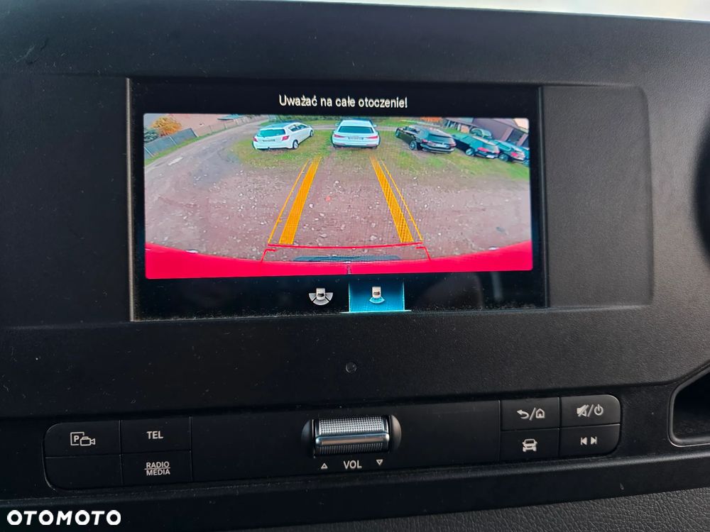 Mercedes-Benz Sprinter - 23