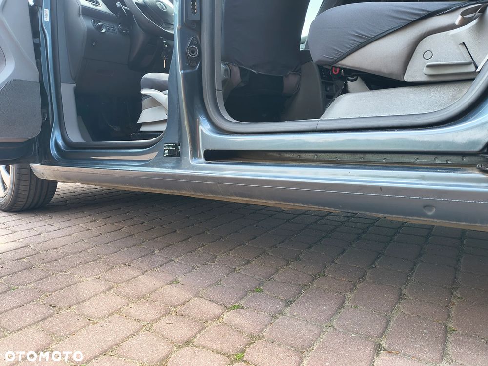 Volkswagen Caddy - 27