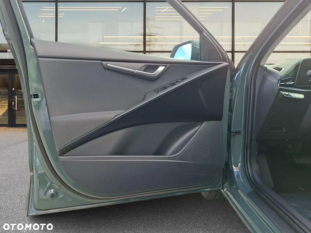 Kia Niro 1.6 GDI Hybrid M - 12