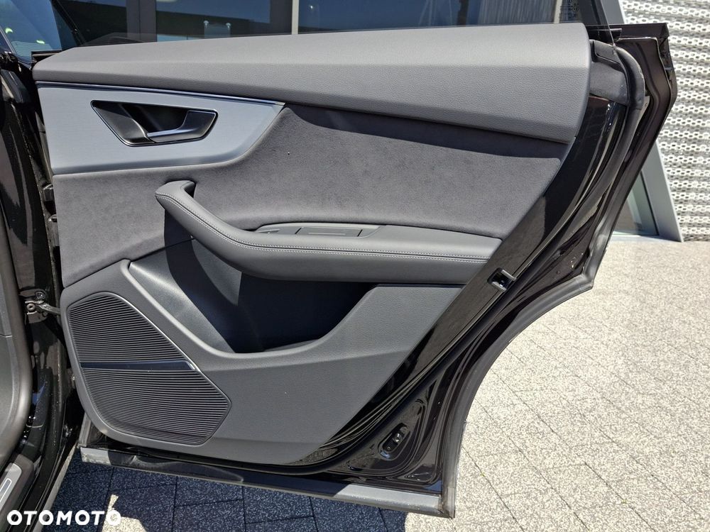 Audi Q8 - 25