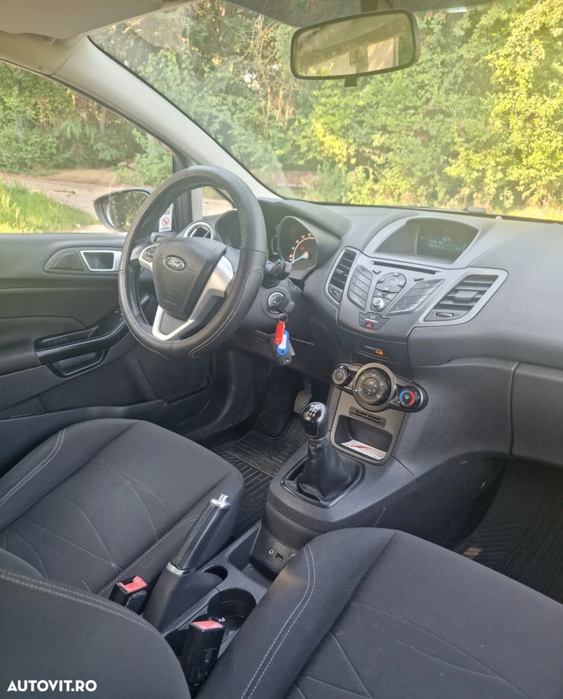 Ford Fiesta 1.1 Trend - 17