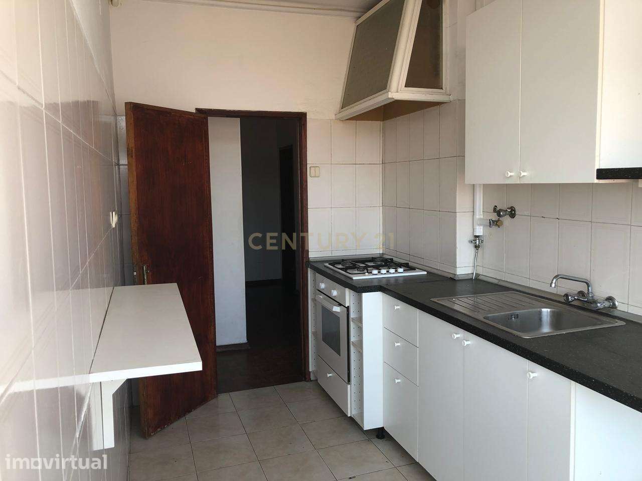 Apartamento T1 com Terraço de 125 m² no Centro do Barreiro - Grande imagem: 4/15