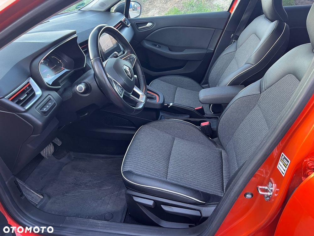 Renault Clio - 22