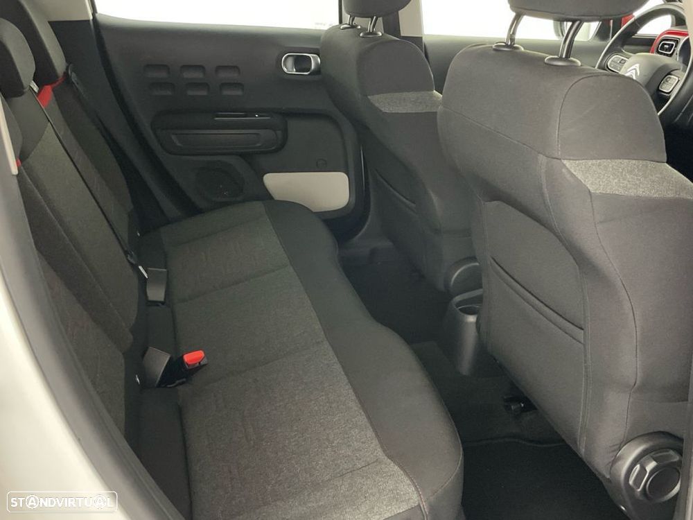 Citroën C3 1.2 PureTech Shine - 23