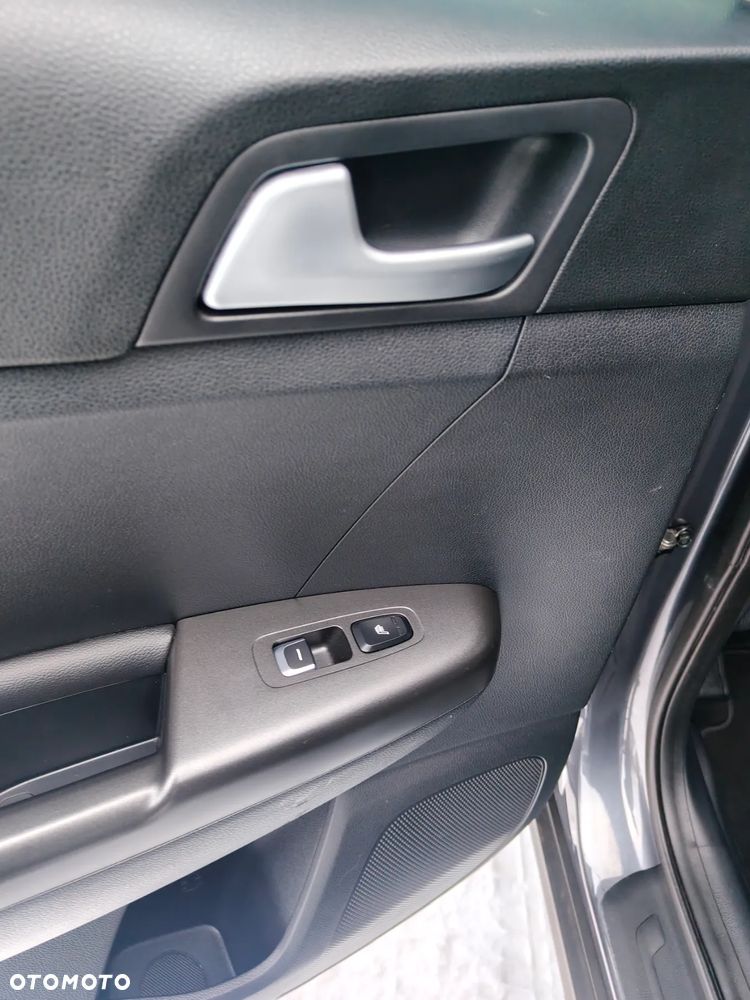 Kia Sportage 1.6 GDI 2WD SPIRIT - 17