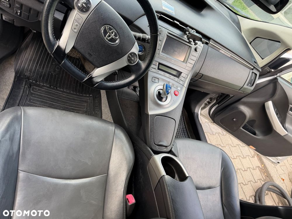 Toyota Prius 1.8 HSD Active - 10