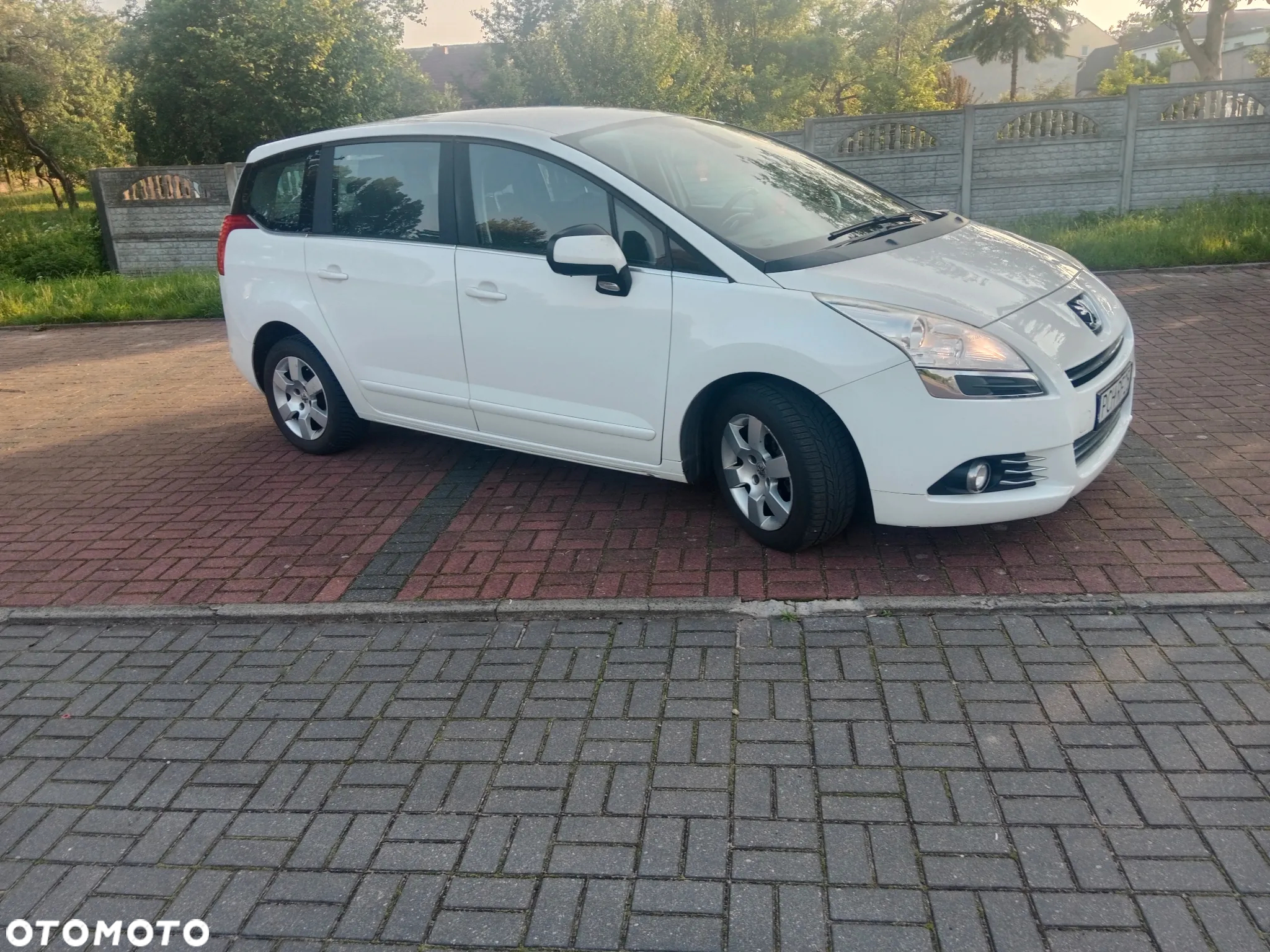 Peugeot 5008 1.6 e-HDi Active S&S - 9