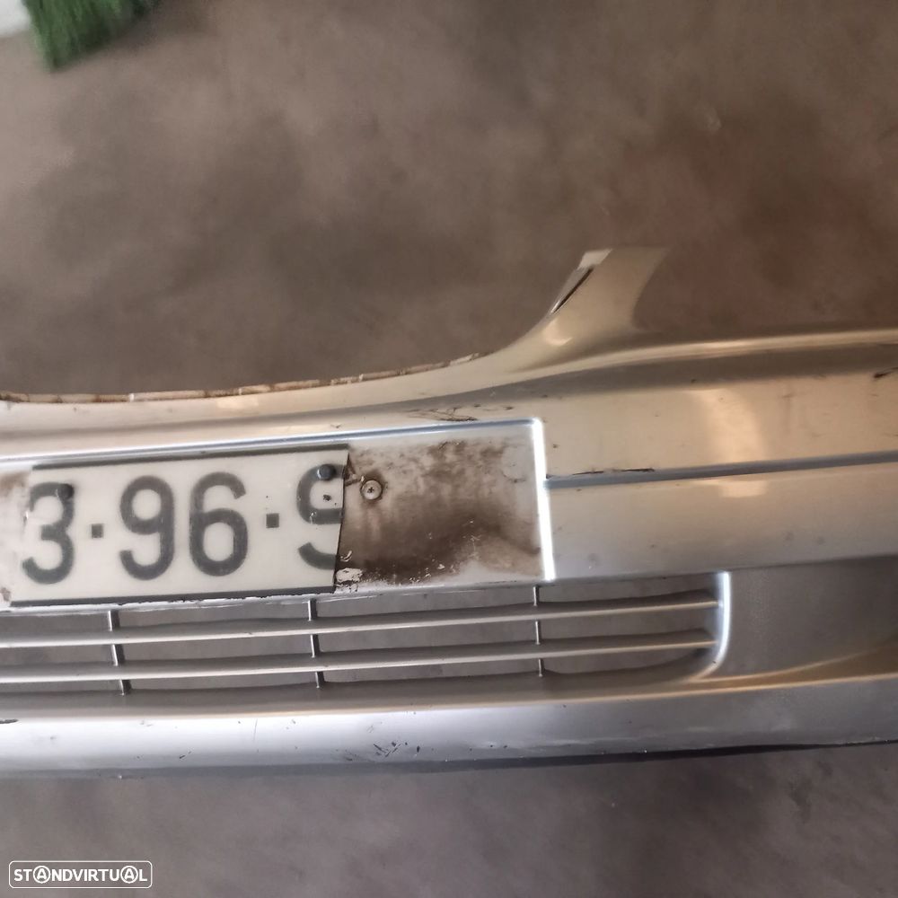 Para-choques frente Toyota Avensis t22 - 3