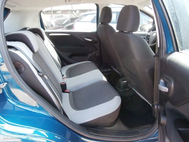Fiat Punto 1.3 M-Jet Easy S&S - 22