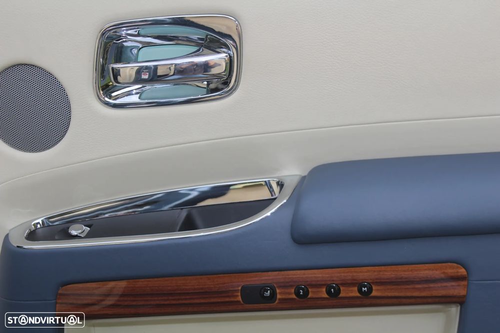 Rolls Royce Ghost - 28