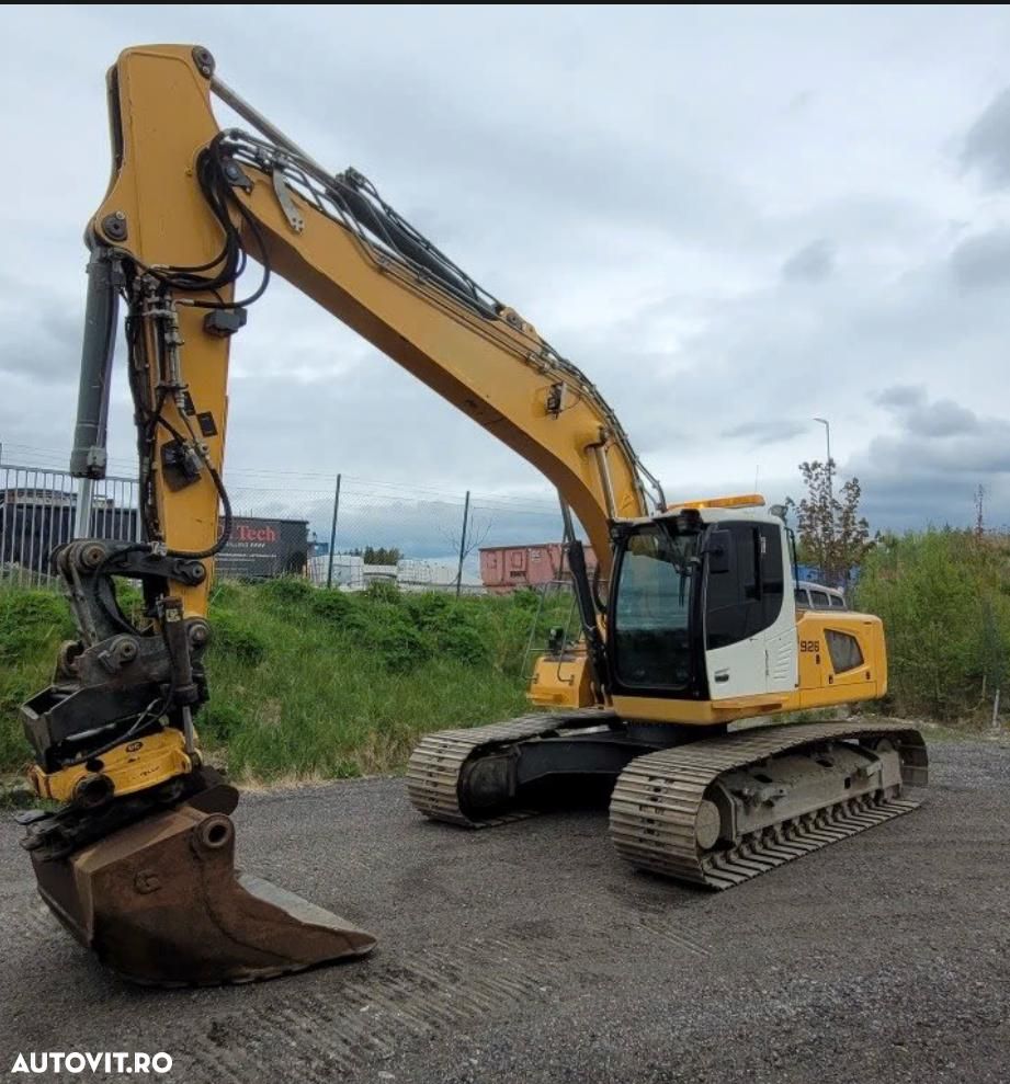 Liebherr R926 - 1