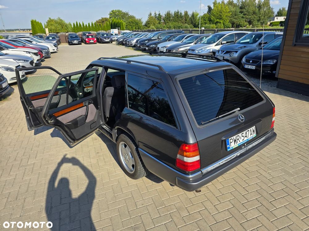 Mercedes-Benz Klasa E - 34