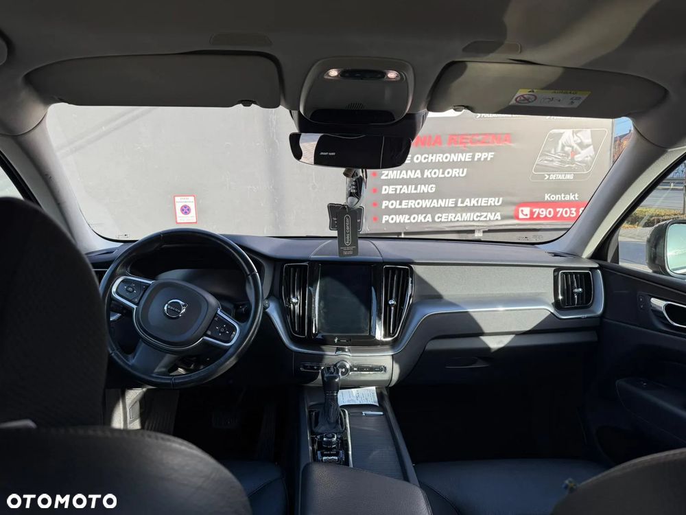 Volvo XC 60 D4 AWD Momentum - 3